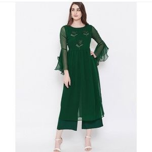 Meet your Posher, Mona